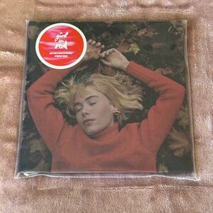 We Fell In Love In October - Girl in Red 7” 45rpm Vinyl Record (2021)